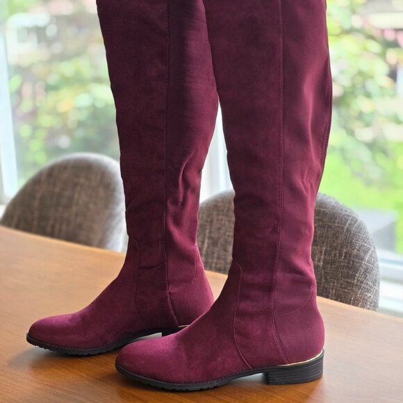 Women's Guess Knee High Dark Red Boots - Picture 1 of 6